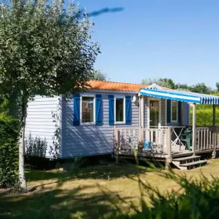 Mobilhome 5 Etoiles - Piscine - Eebdca Kamp alanı Saint-Julien-des-Landes